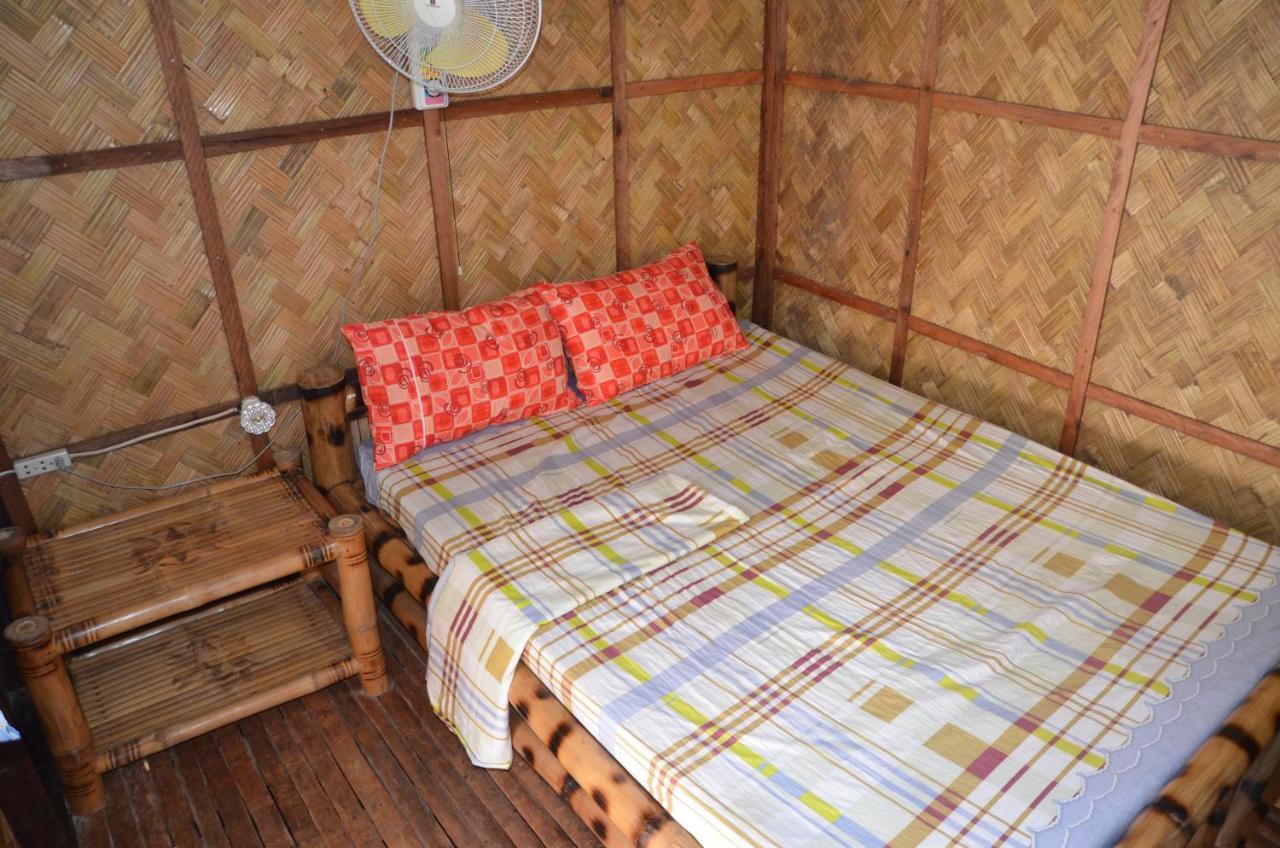 Coron Backpacker Guesthouse Exterior photo